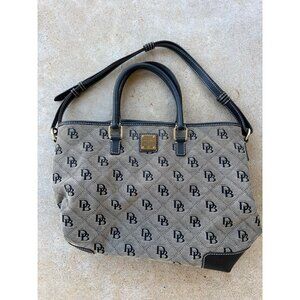 Dooney&Bourke Brown Quilted Chelsea Shopping Weekender Bag J3